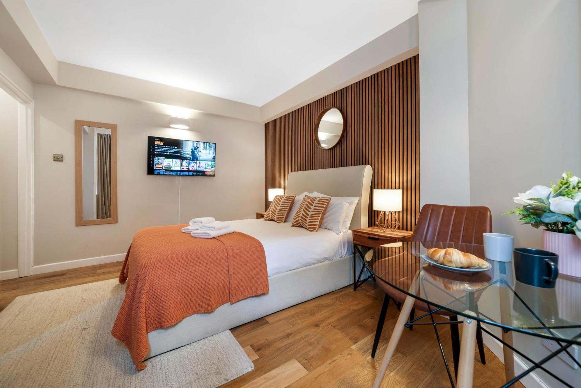 Elegant Apartment In Chelsea Лондон Екстериор снимка
